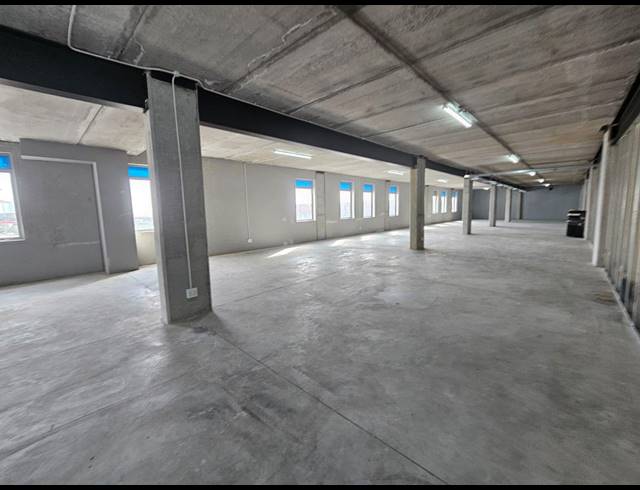 638M² OFFICE TO LET IN PAARDEN EILAND